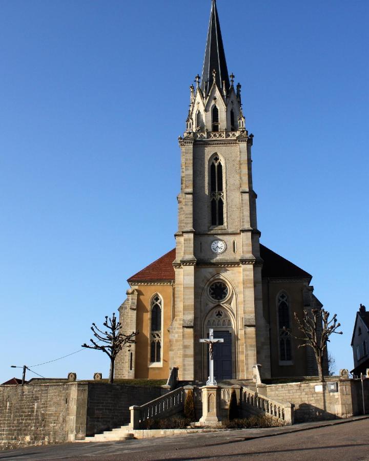 Le Vieux Presbytere Acomodação com café da manhã Confracourt Exterior foto